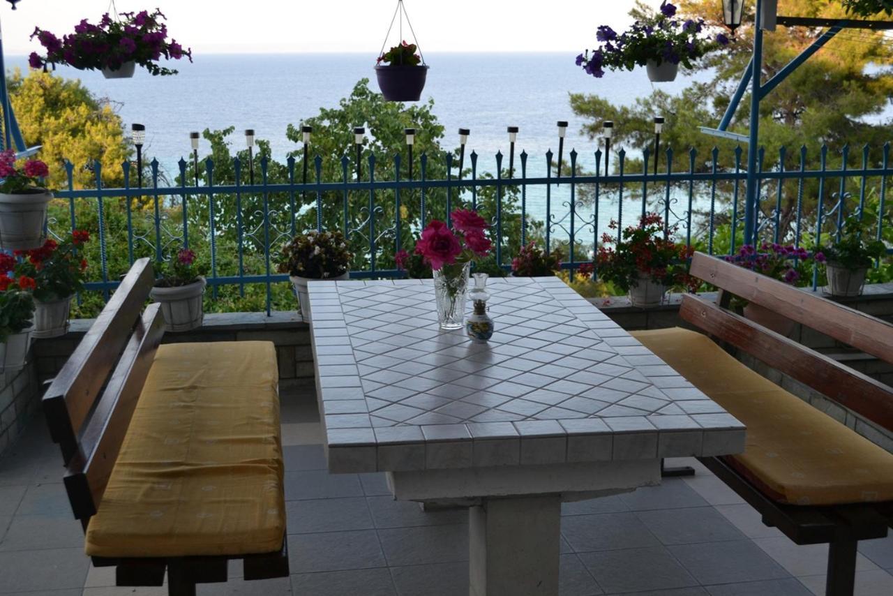 Nikos Rooms Kallithea Kallithea  ภายนอก รูปภาพ